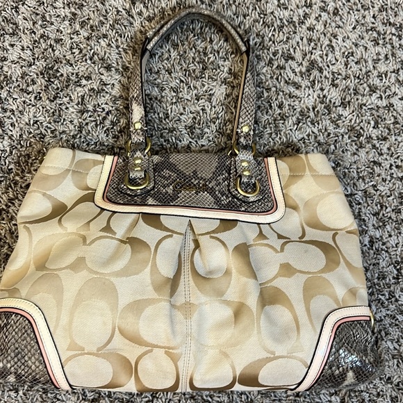 Coach Beige Signature Canvas And Python Embossed Leather Ashley Tote - Picture 5 of 16